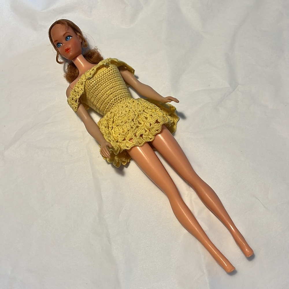 1969 Talking Barbie (mute) - Picture 2 of 7